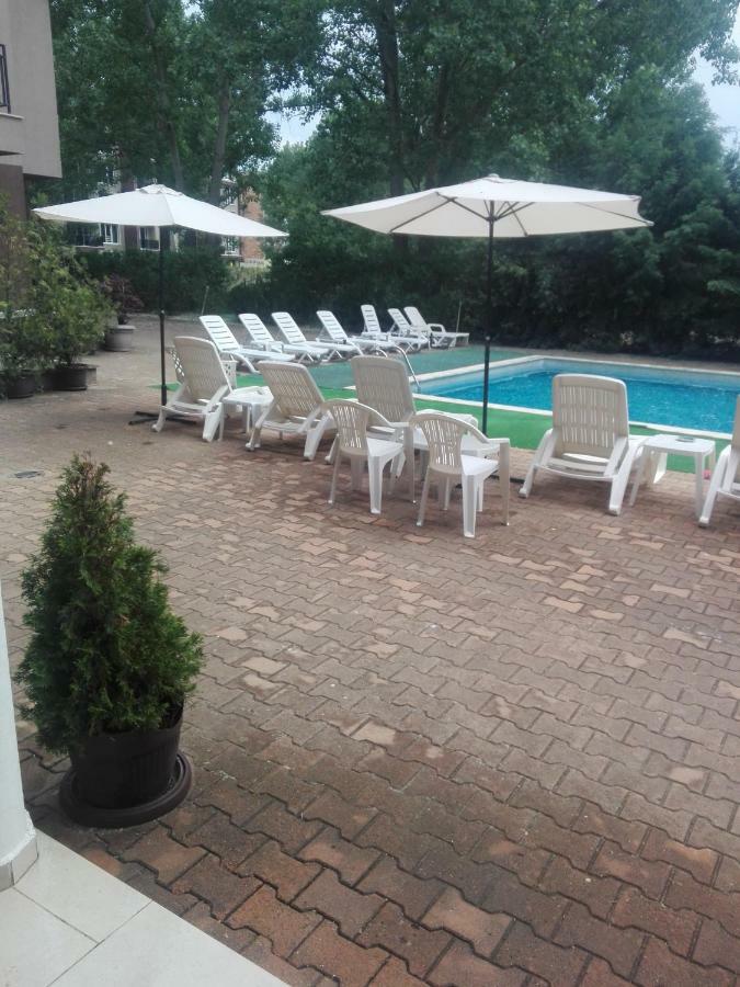 Cozy Apartment Saint Sofia Pantai Sunny Luaran gambar