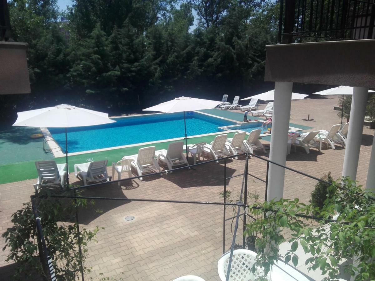 Cozy Apartment Saint Sofia Pantai Sunny Luaran gambar